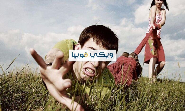 فوبيا الرجال من النساء؟ حين تنقلب الآية ويخشى الرجل المرأة فوبيا الرجال من النساء